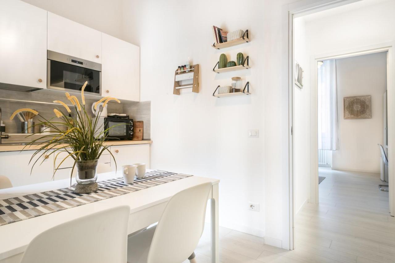 White Ostilia Apartments Rom Eksteriør billede