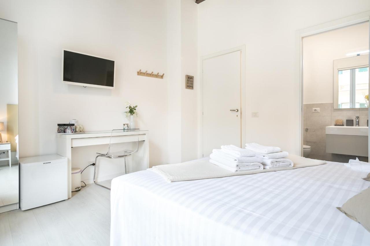 White Ostilia Apartments Rom Eksteriør billede