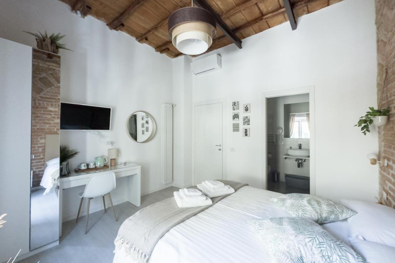 White Ostilia Apartments Rom Eksteriør billede