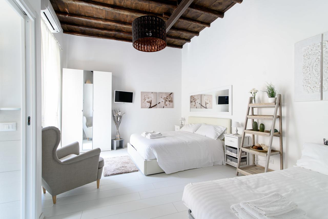 White Ostilia Apartments Rom Eksteriør billede